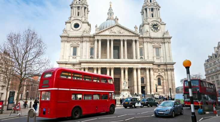 Looking for things to do in London on your first visit to the city? Here are 10 "can't miss" attractions and activities for your first trip to London!