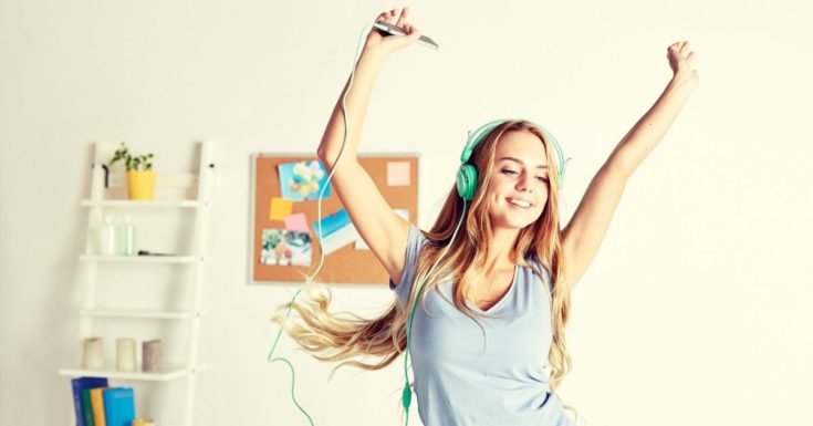 Online Jobs for Teens - picture of teenage girl dancing to music