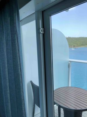 Symphony of the Seas - picture of suite's balcony child lock