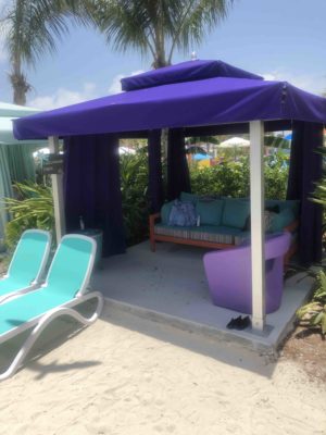 Symphony of the Seas - picture of the Thrill Waterpark cabana