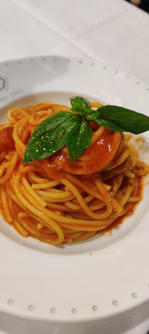 Armando al Pantheon - pasta with marinara sauce
